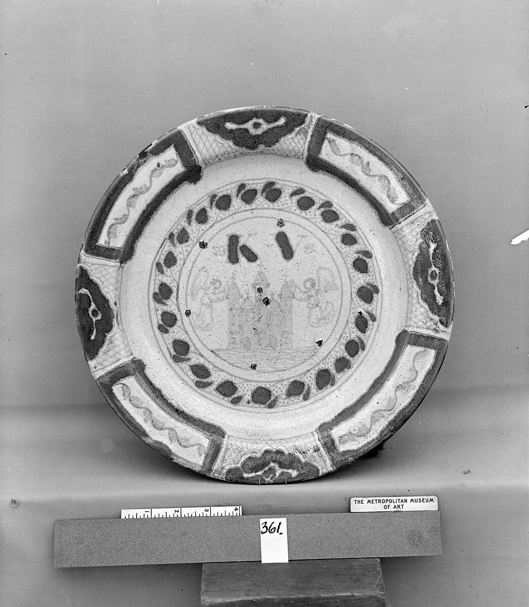 Dish, Tin-glazed earthenware, Mexican