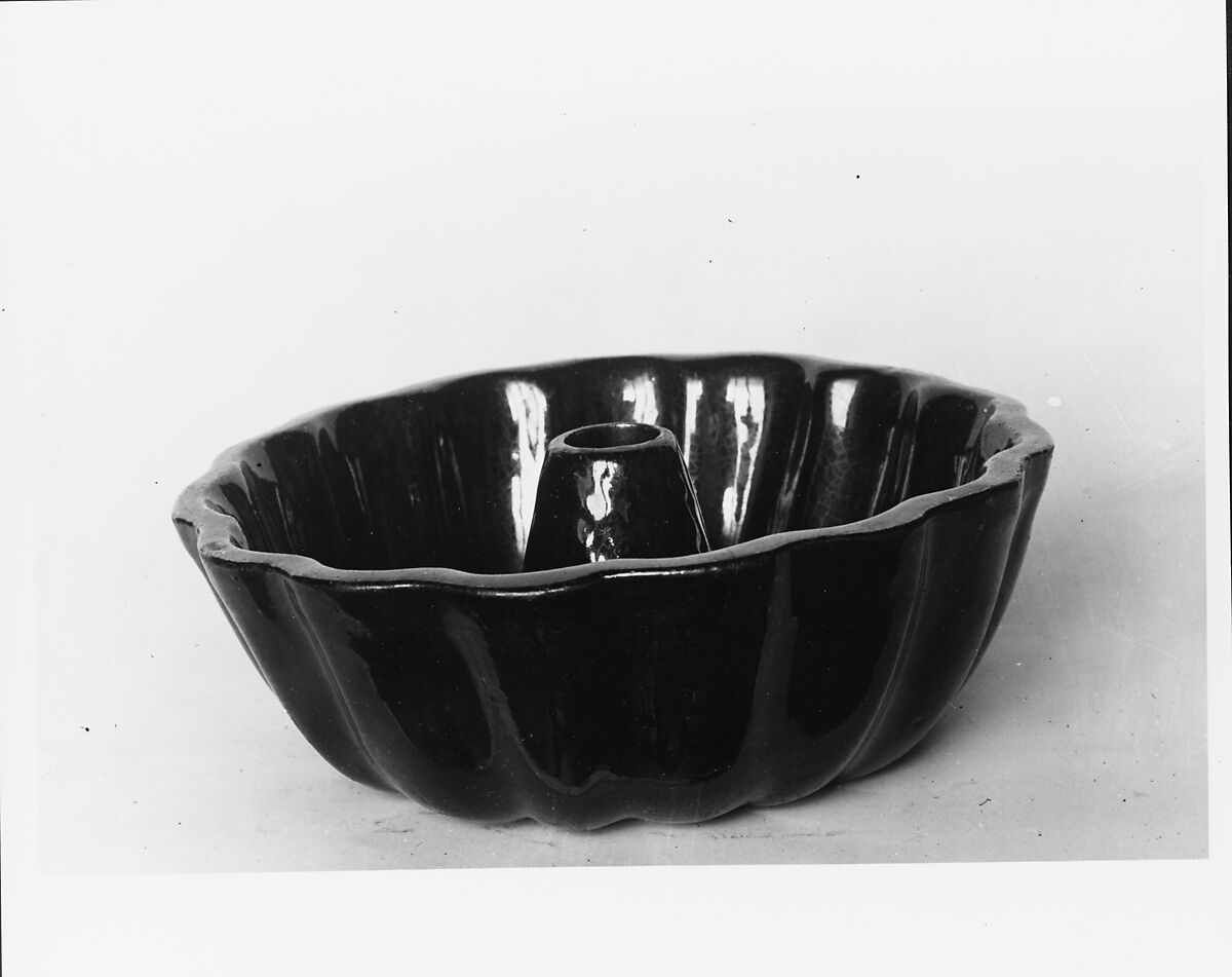 Dish, Earthenware, American 