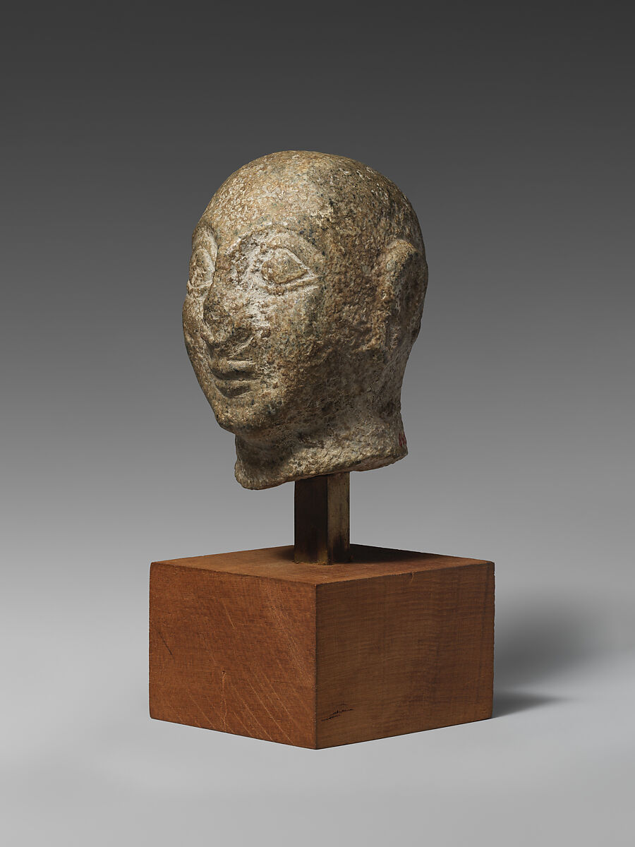Head of a man, Basalt (?), Neo-Sumerian
