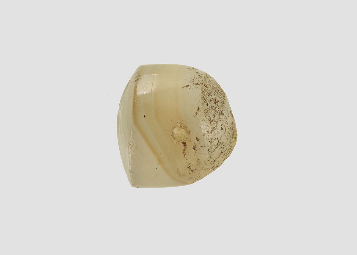 Stamp seal, Chalcedony, milky, Achaemenid