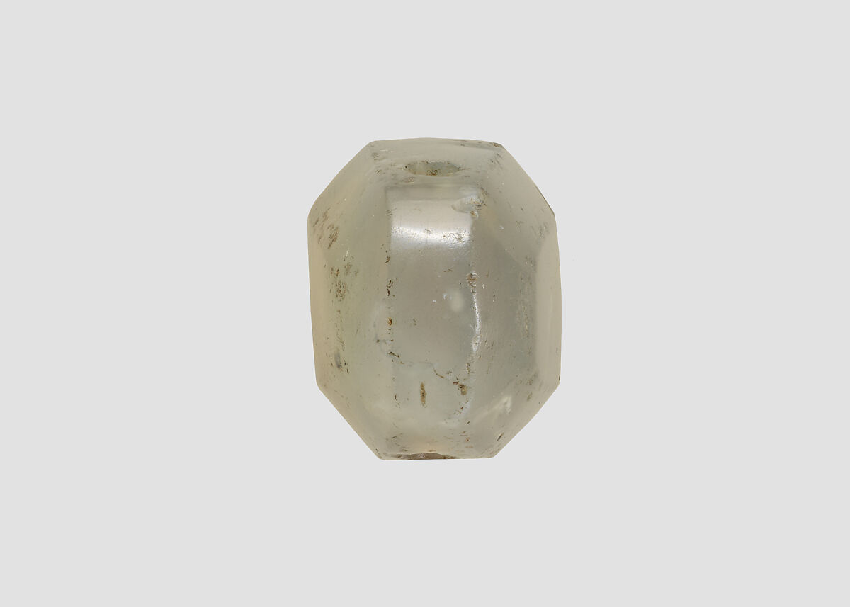Stamp seal, Chalcedony, bluish, Achaemenid