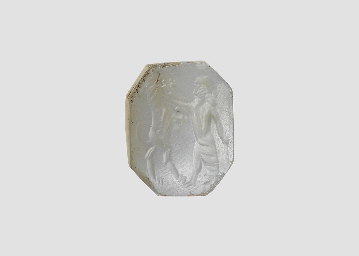 Stamp seal, Chalcedony, bluish, Achaemenid