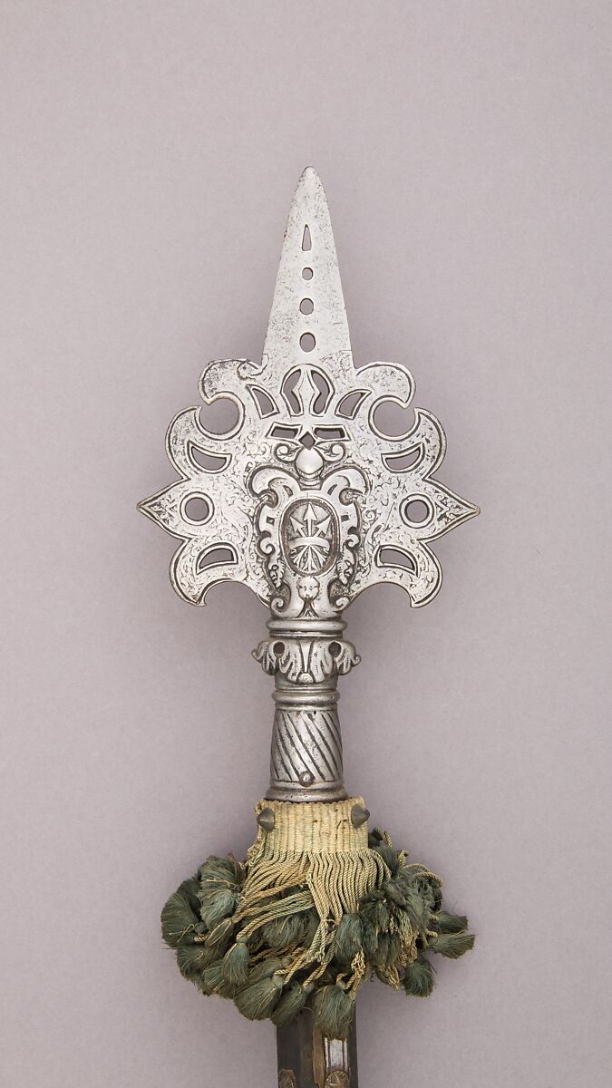 Partisan, Steel, wood, textile, Italian