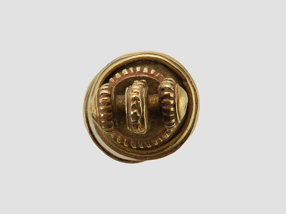 Cylinder seal, Onyx, modern gold mount, Achaemenid