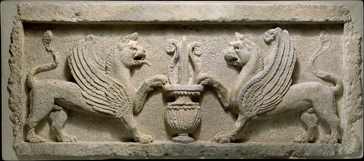 Door lintel with lion-griffins and vase with lotus leaf, Limestone, Parthian 