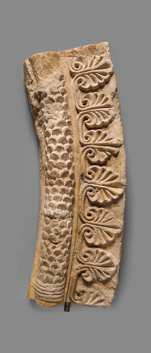 Archivolt fragment with vegetal design, Stucco, Sasanian 
