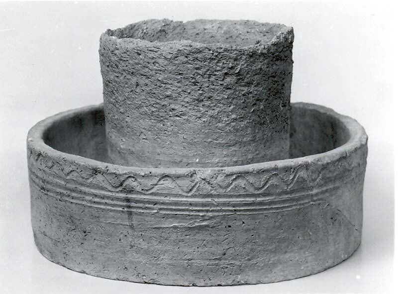 Tray stand, Ceramic, Sasanian 