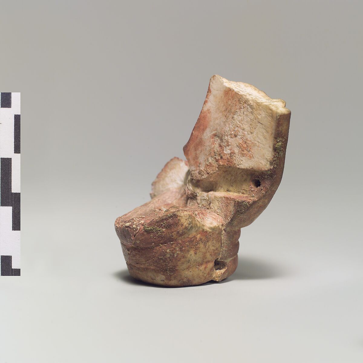 Furniture leg, lion's paw, Ivory, Old Assyrian Trading Colony