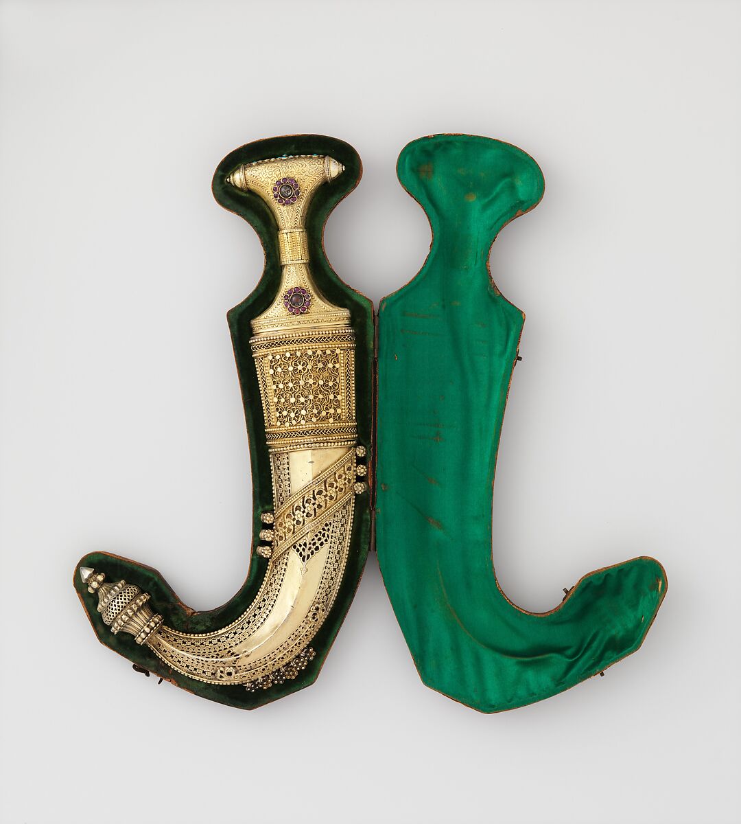 Dagger (Jambiya) with Scabbard and Fitted Storage Case, Steel, silver, wood, textile, gold, Arabian, Medina