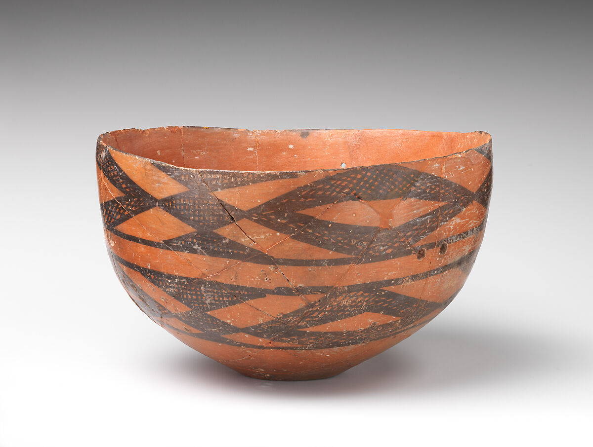 Bowl with cross-hatched decoration, Ceramic, paint, Iran 