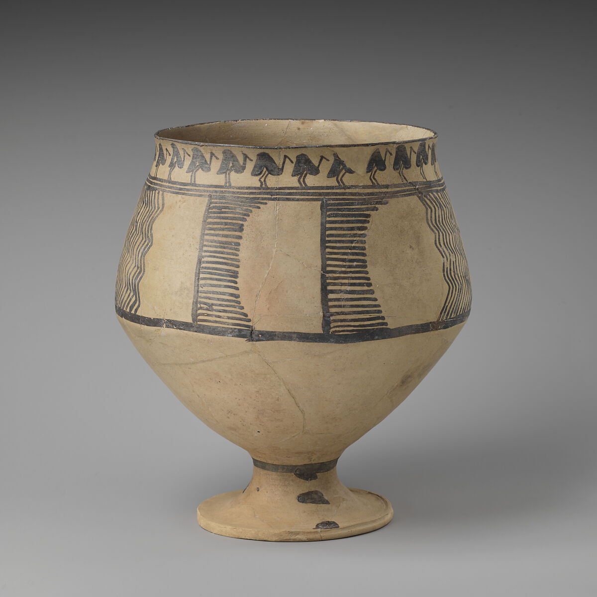 Goblet decorated with a frieze of birds, Ceramic, paint, Iran