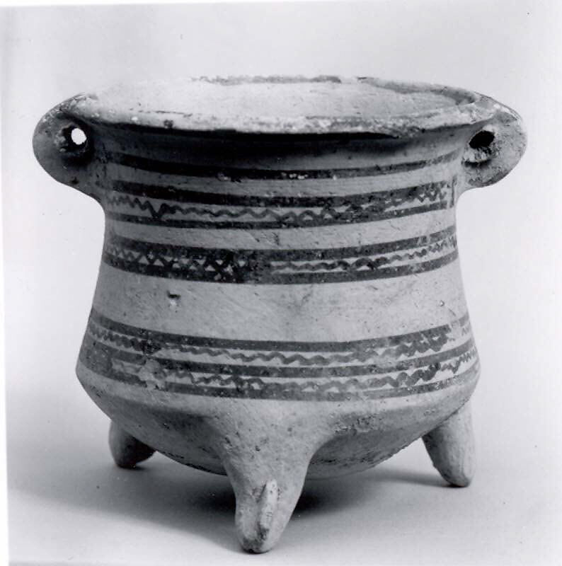 Tripod bowl, Ceramic, Iran 