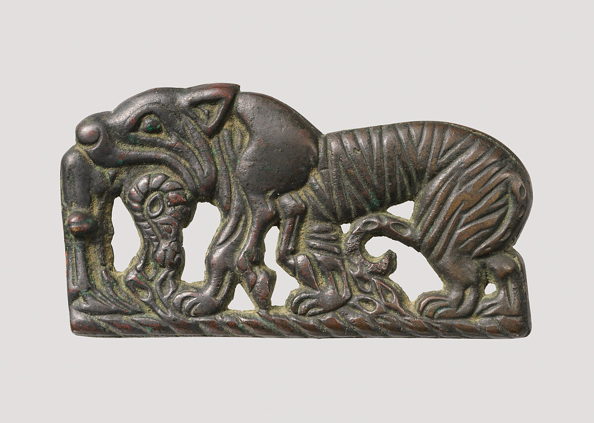 Plaque with tiger devouring ram, Bronze, Xiongnu 