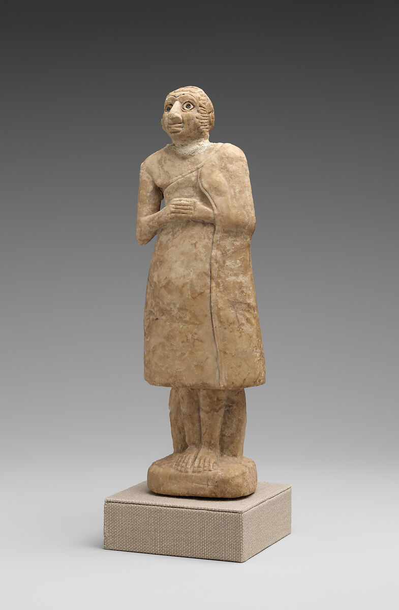 Standing female figure, Gypsum alabaster