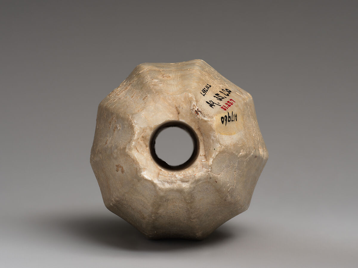 Mace head, Calcite