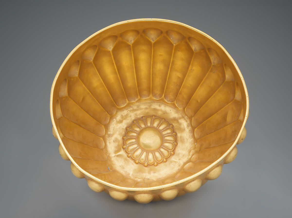 Fluted bowl, Gold, Achaemenid