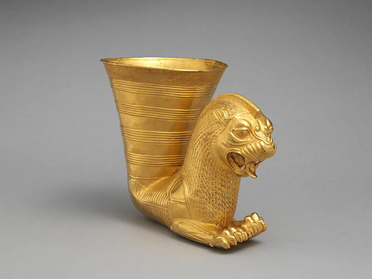 Vessel terminating in the forepart of a fantastic leonine creature, Gold, Achaemenid