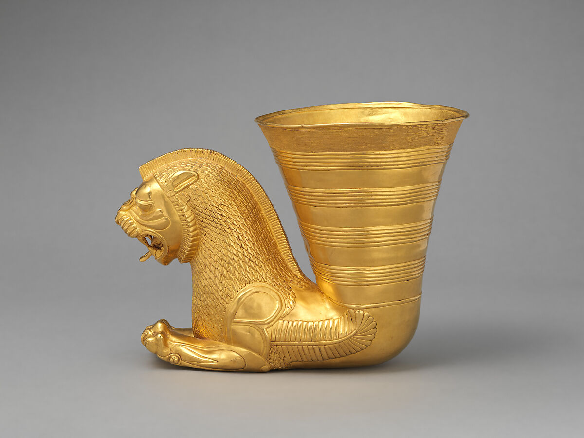 Vessel terminating in the forepart of a fantastic leonine creature, Gold, Achaemenid