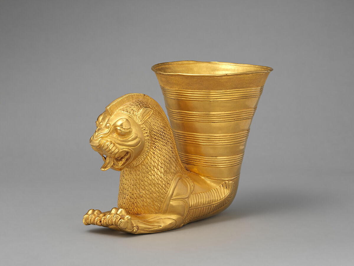 Vessel terminating in the forepart of a fantastic leonine creature, Gold, Achaemenid