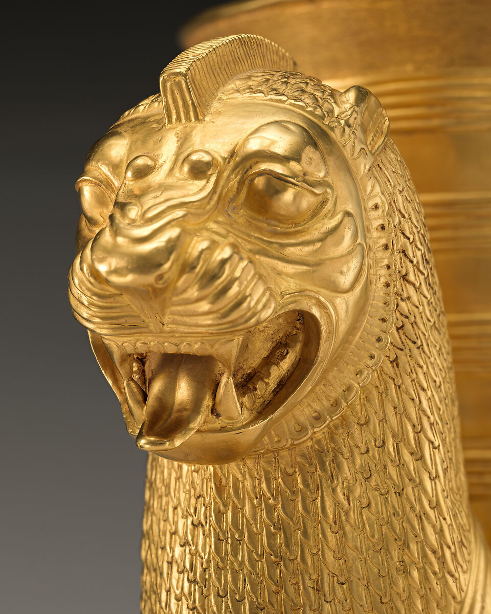 Vessel terminating in the forepart of a fantastic leonine creature, Gold, Achaemenid
