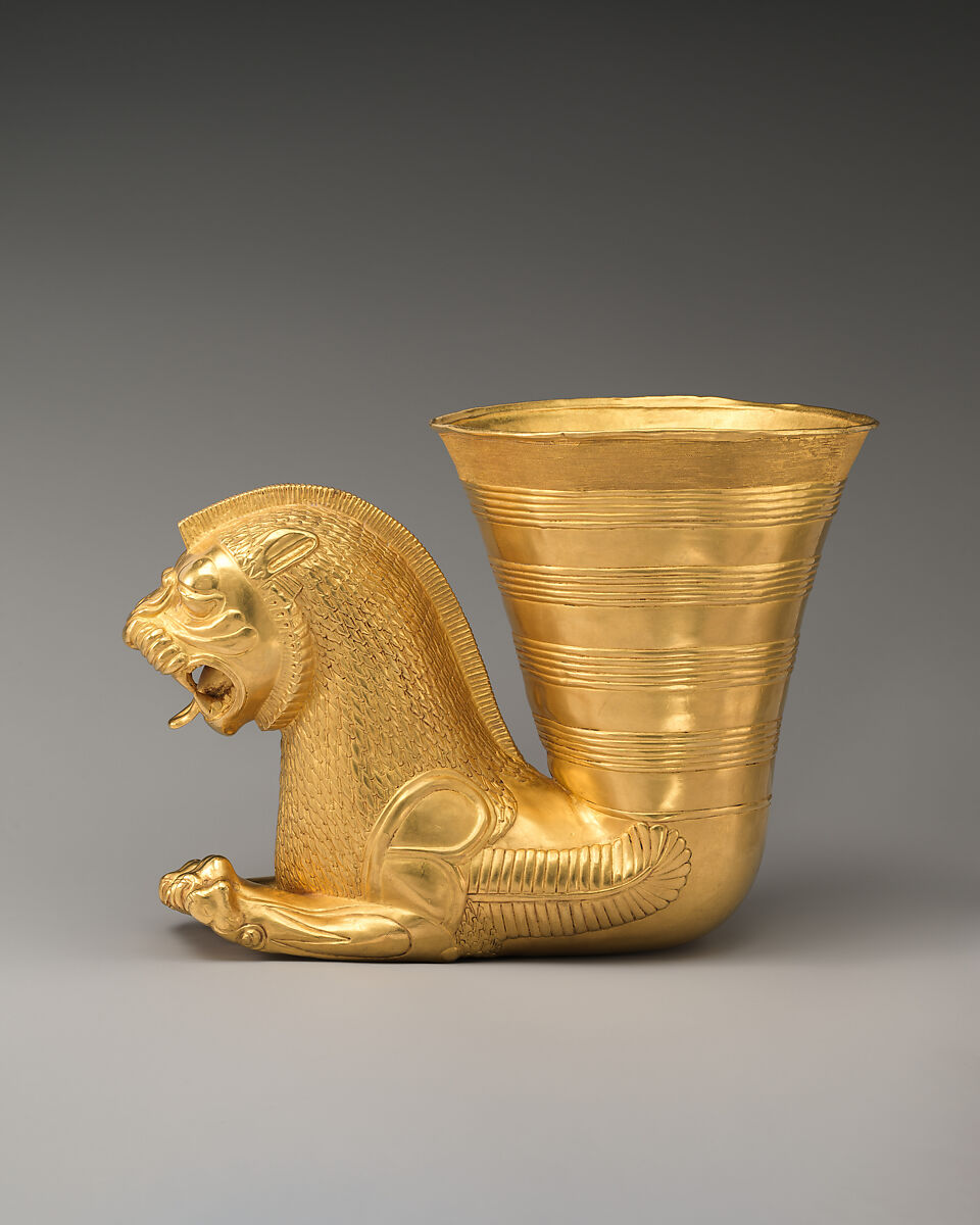 Vessel terminating in the forepart of a fantastic leonine creature, Gold, Achaemenid