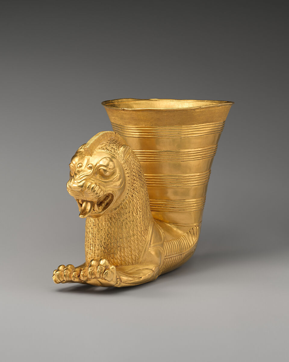 Vessel terminating in the forepart of a fantastic leonine creature, Gold, Achaemenid