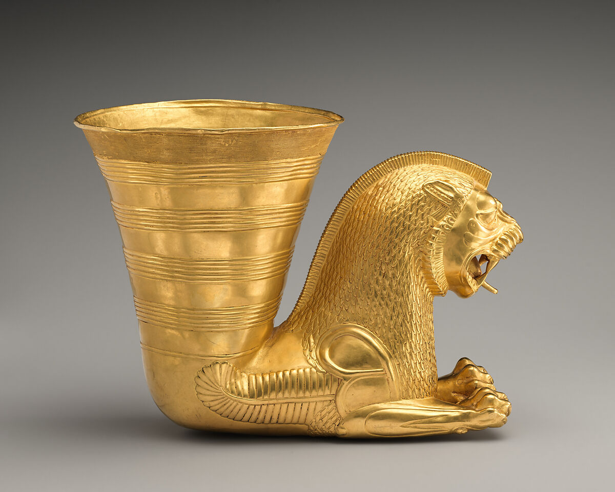 Vessel terminating in the forepart of a fantastic leonine creature, Gold, Achaemenid