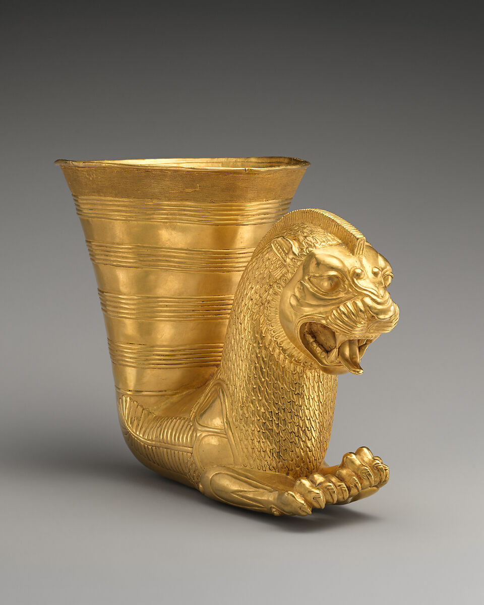 Vessel terminating in the forepart of a fantastic leonine creature, Gold, Achaemenid