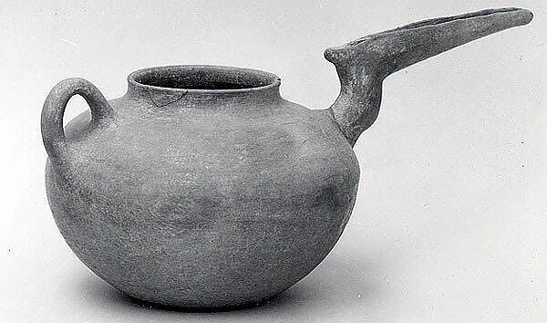 Spouted jar, Ceramic 