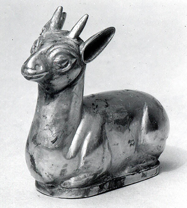 Reclining doe, Gold, Sumerian 