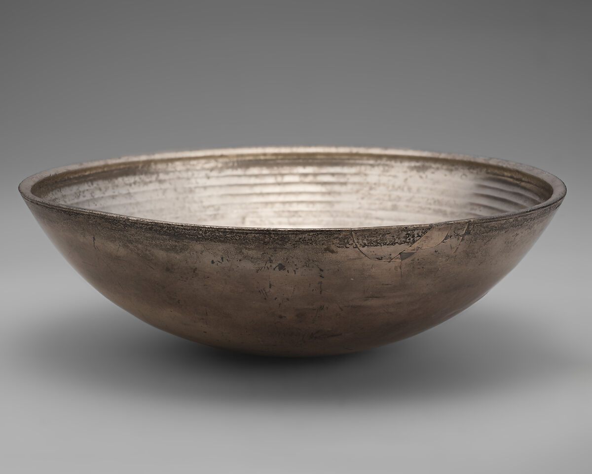 Bowl with a male bust within a medallion, Silver, Sasanian