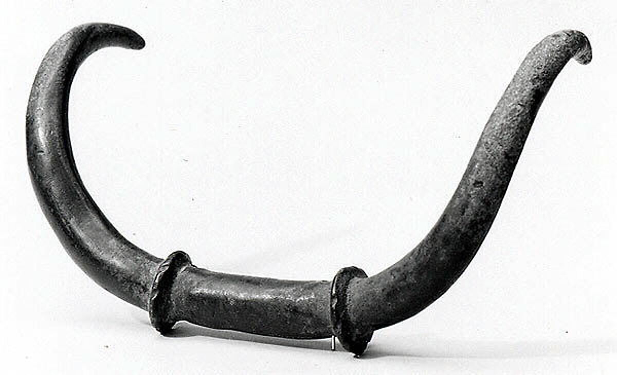 Bull's horns, Arsenical copper, Hattian 