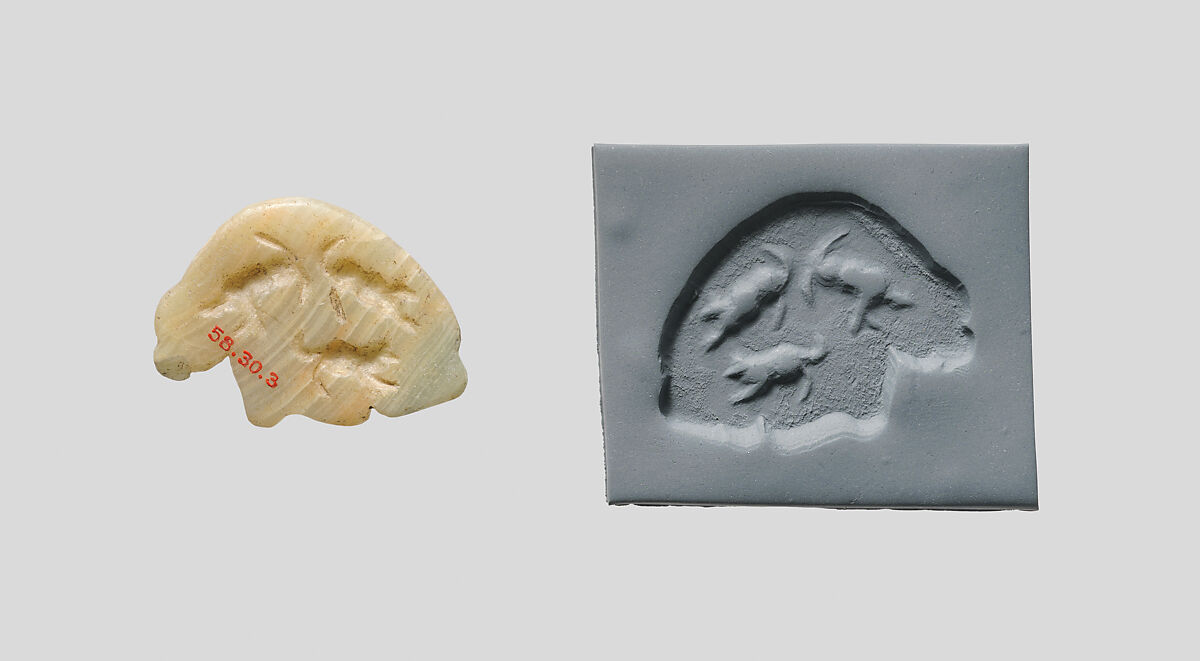 Seal amulet in the form of a bird of prey, Marble