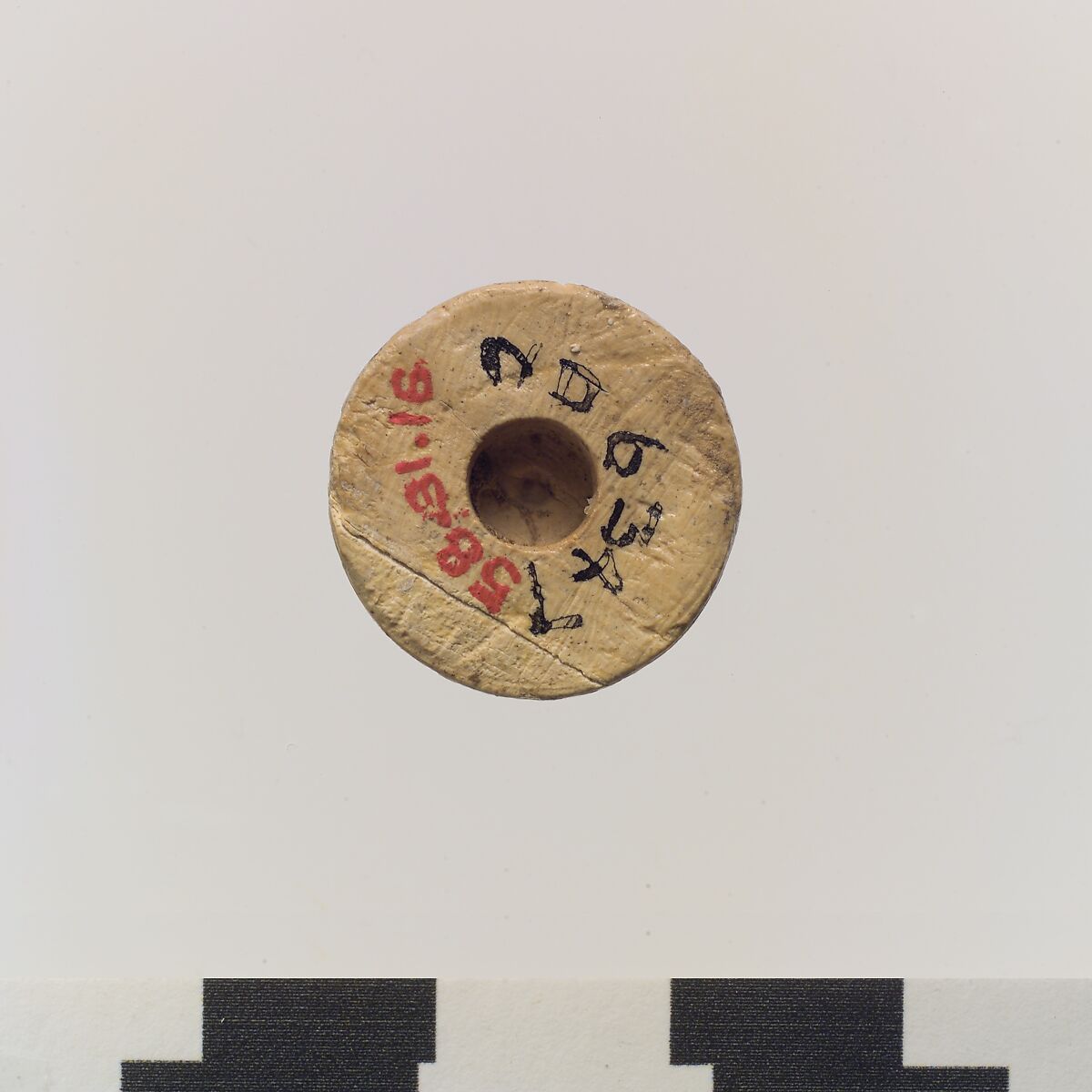 Knob, Ivory, Assyrian