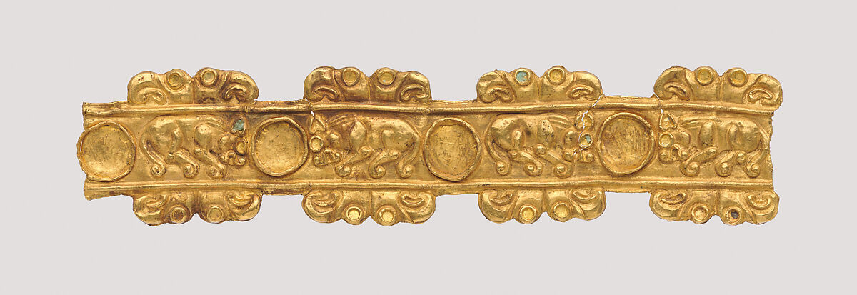 Section of a band with felines and heads of birds, Gold, glass paste, Iran 