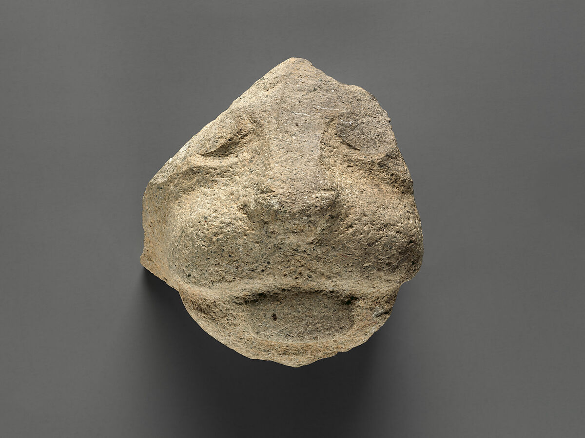Lion head, Stone, Sumerian 