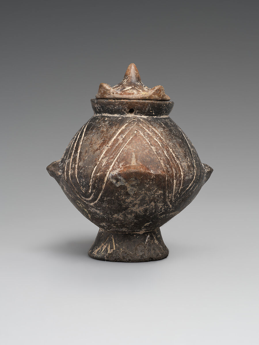 Vessel with a lid and incised decoration, Ceramic, Yortan