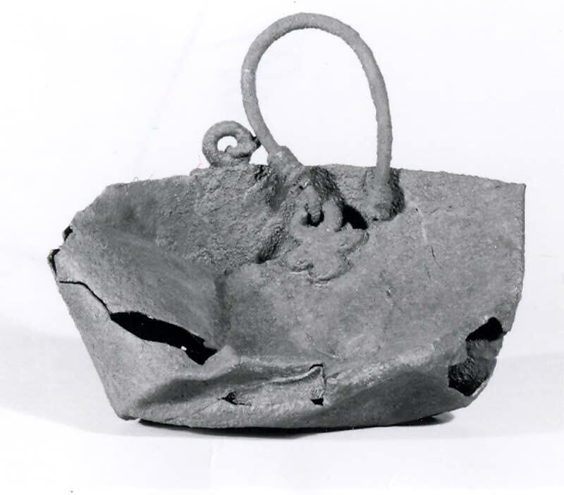 Bucket with attachments and handle, Bronze, Iran