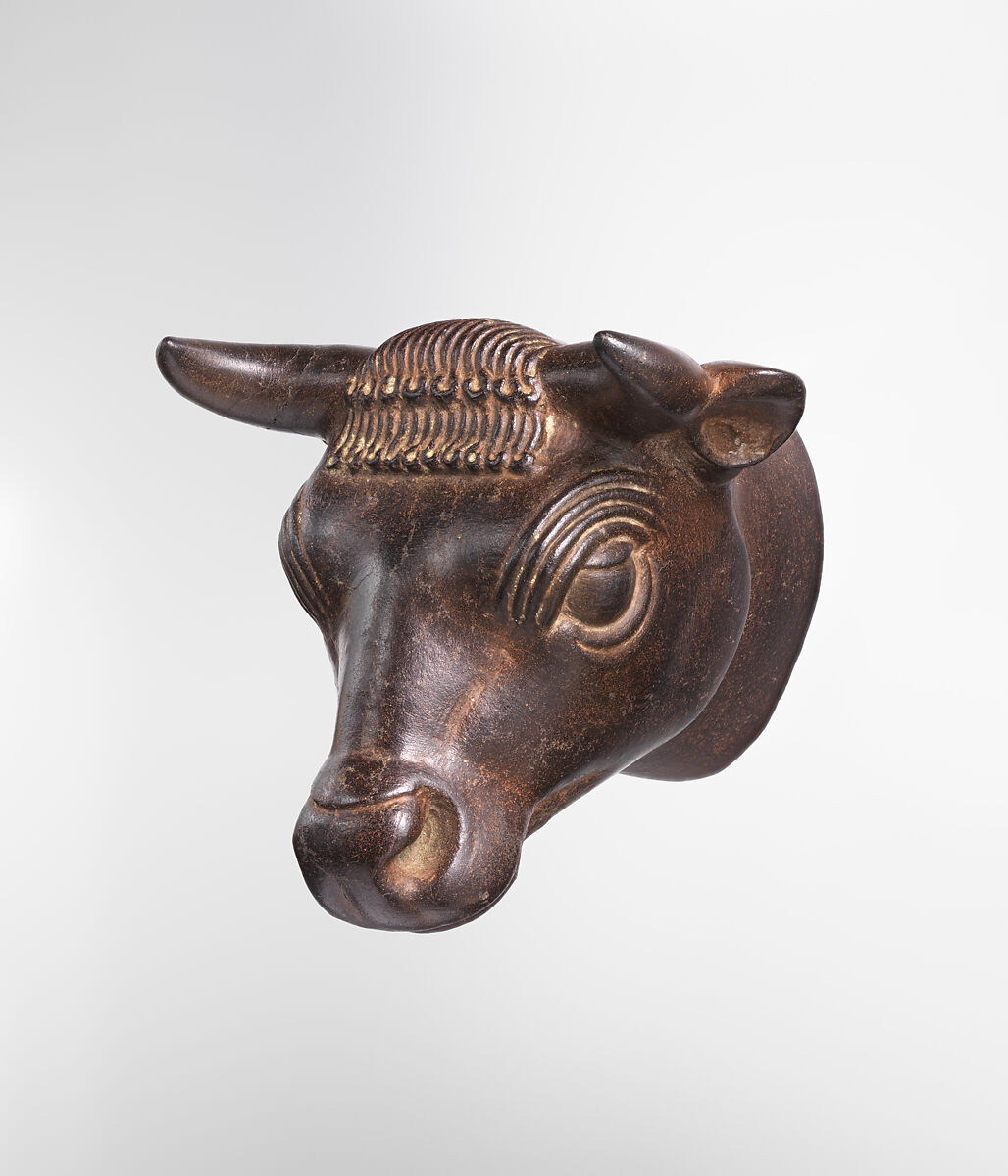 Bull's head, Steatite or serpentine, Neo-Sumerian