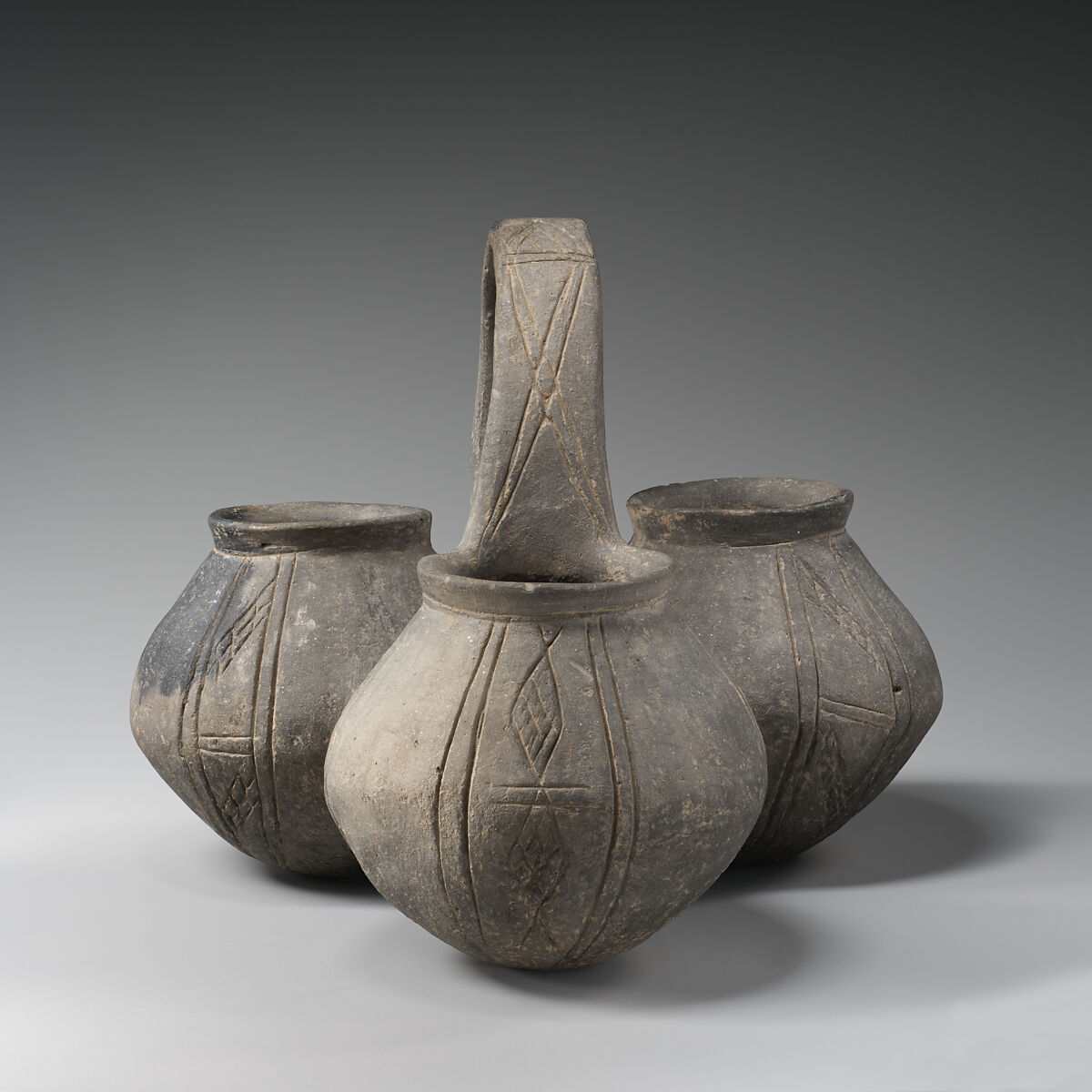 Tripartite vessel, Ceramic, Yortan 