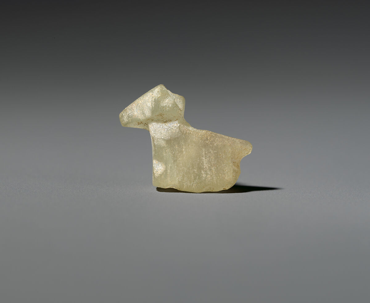 Cow amulet, Quartzite (?), Sumerian 