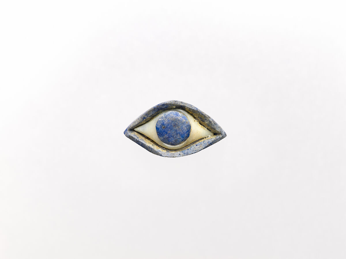 Eye inlay for a statue, Lapis lazuli, shell, Sumerian 