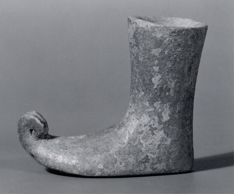 Votive boot, Ceramic, Iran 