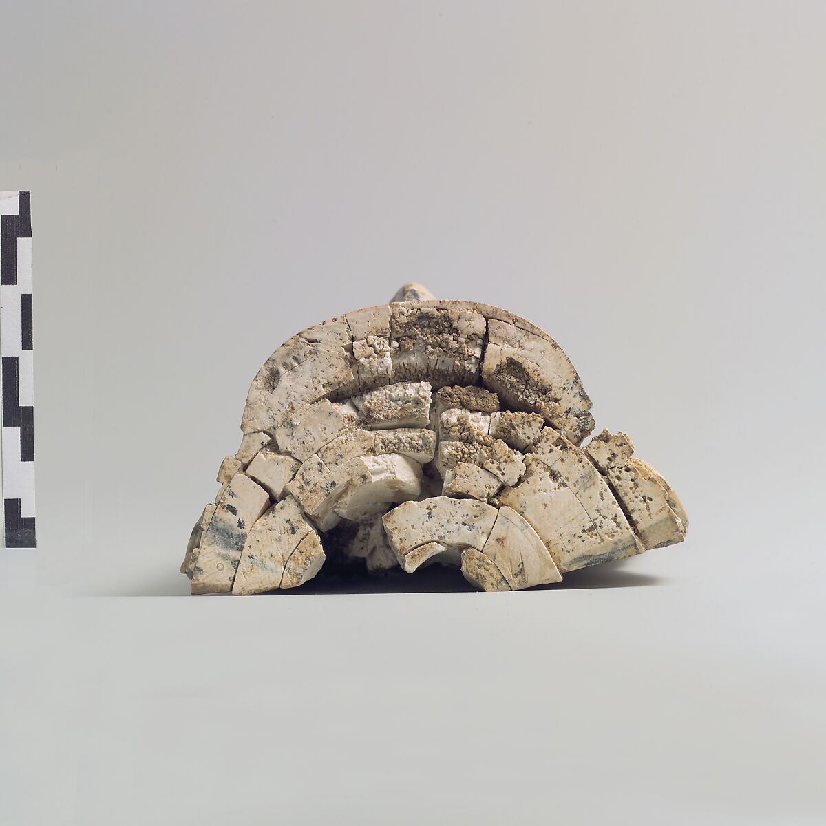 Head of a male or female figure, Ivory, Egyptian Blue, Assyrian