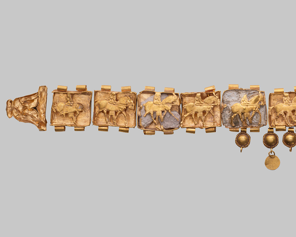 Necklace with the head of the Egyptian god Bes, Gold, Achaemenid