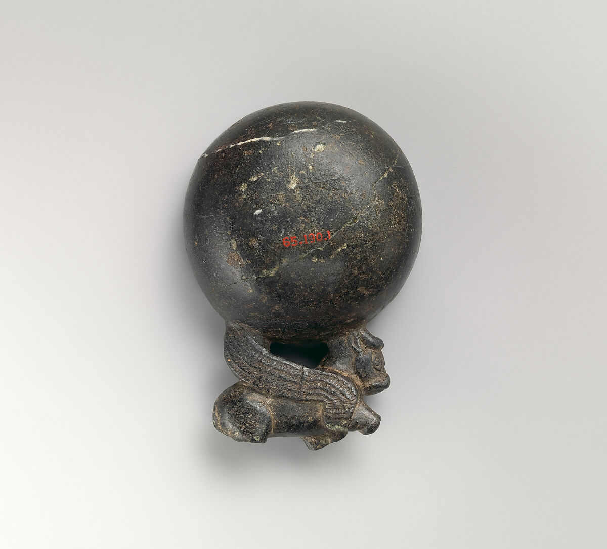Bowl with a handle in the form of a winged bull, Chlorite