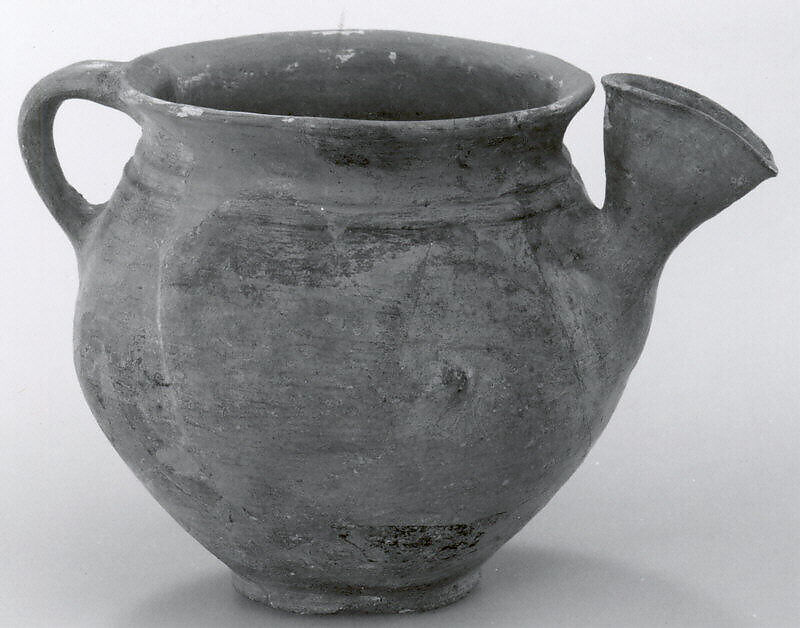 Spouted jar, Ceramic, Iran 