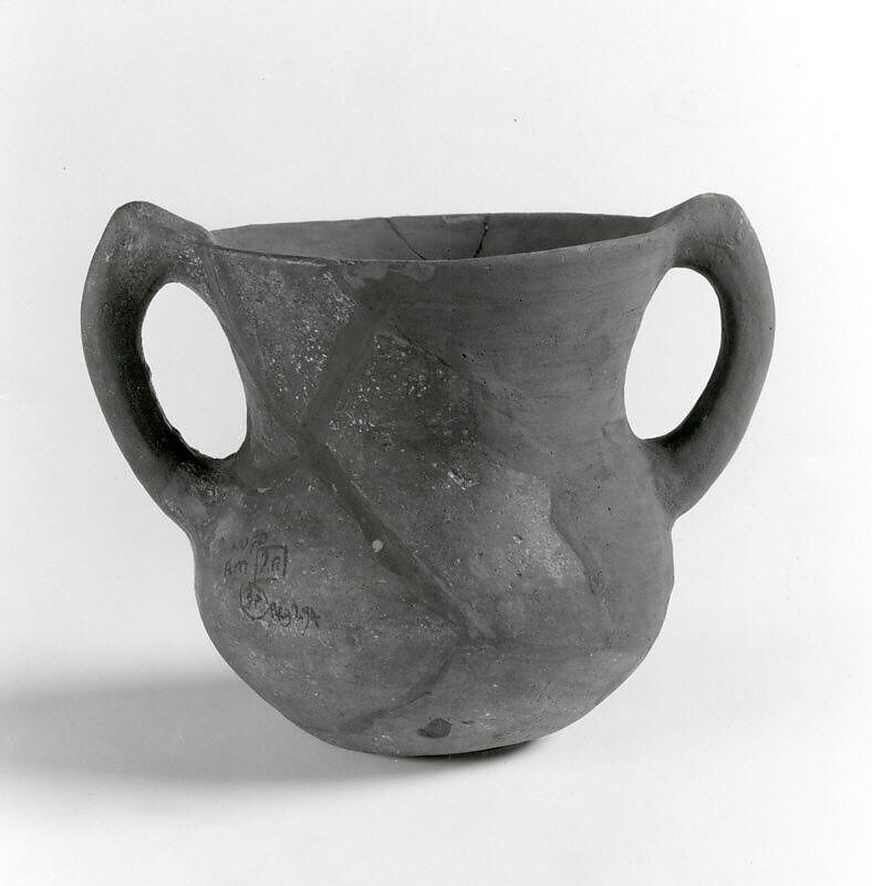 Two-handled jar, Ceramic, Iran 