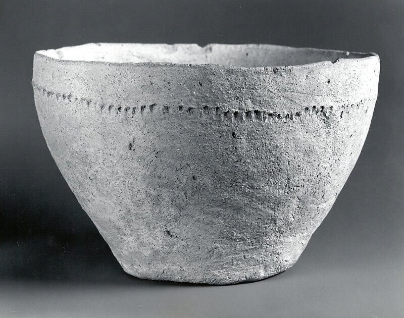 Bowl with punctate decoration, Ceramic 