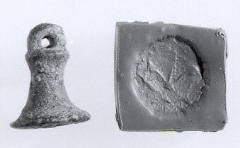 Stamp seal (bell-shaped with loop handle) with monster
